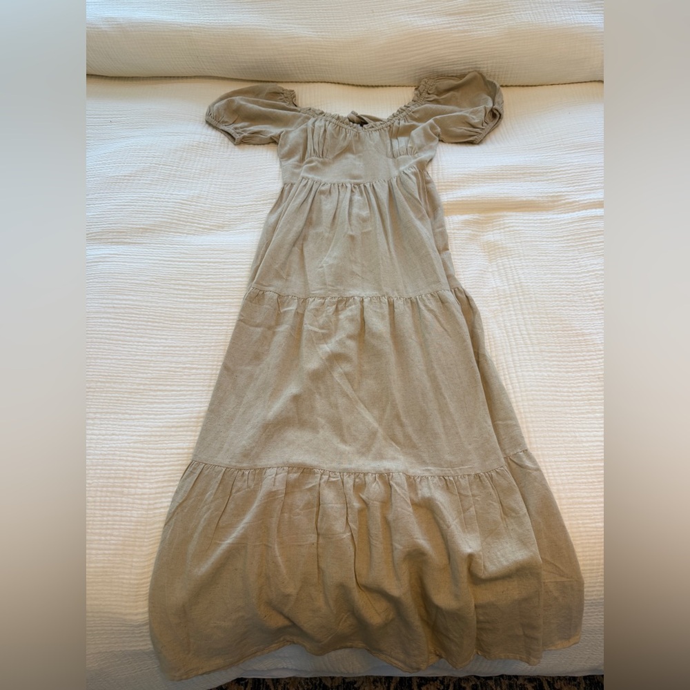 NWT! Sim & Sam - Beige Ruffled Midi Dress - XS